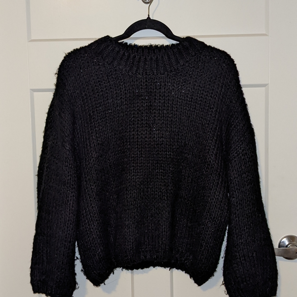 Black comfy sweater